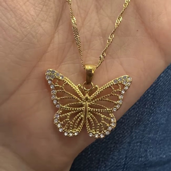 Elegant Gold Butterfly Pendant Necklace  18K Gold Plated - Picture 3 of 8
